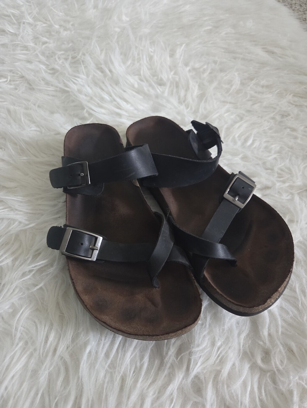 White Moutain Black Leather Buckle Sandals